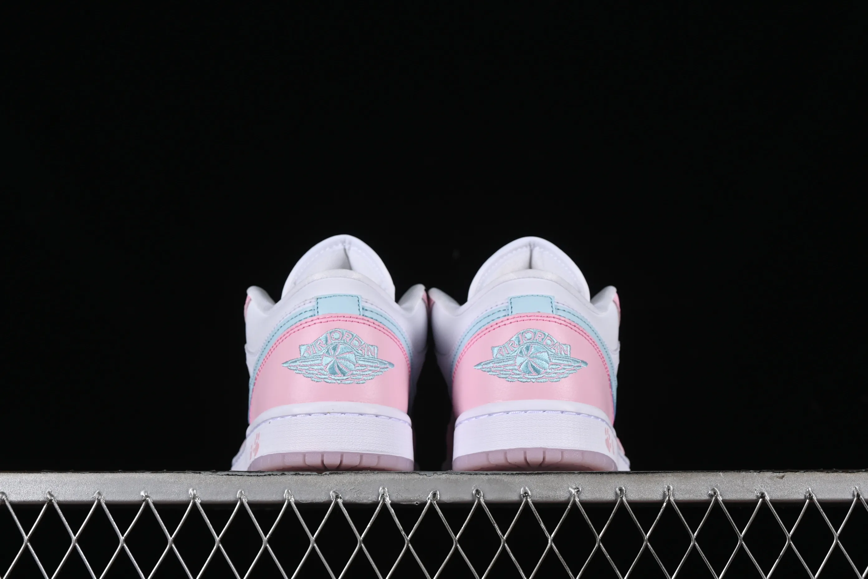 All categories Air Jordan Jordan series basketball shoes Air Jordan 1 Low G version pure original Air Jordan 1 Low SE AJ1 Joe 1 paw print low-top cultural casual sneakers HM3706-141